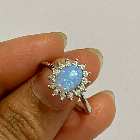 Solid Sterling Silver 925 Opal ring - Picture 4 of 5